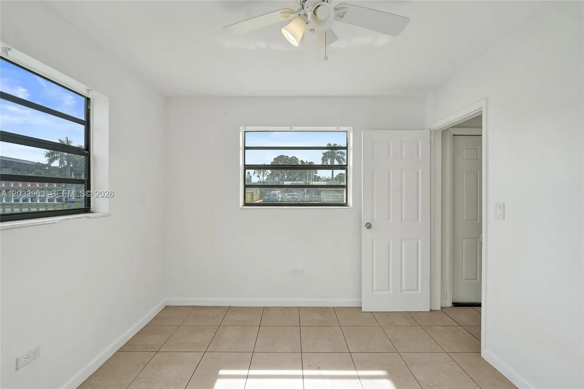 1140 N 74th Way Hollywood FL 33024