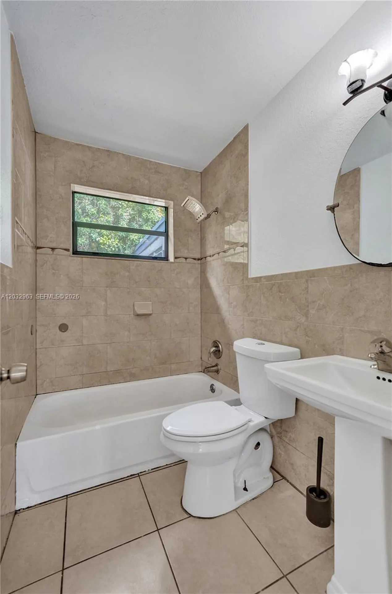 1140 N 74th Way Hollywood FL 33024
