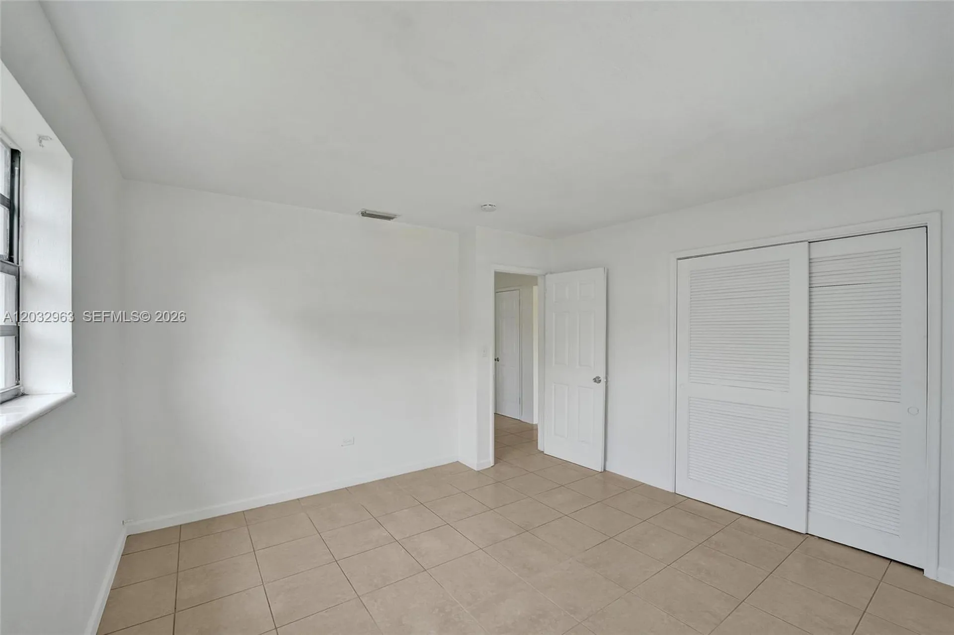 1140 N 74th Way Hollywood FL 33024