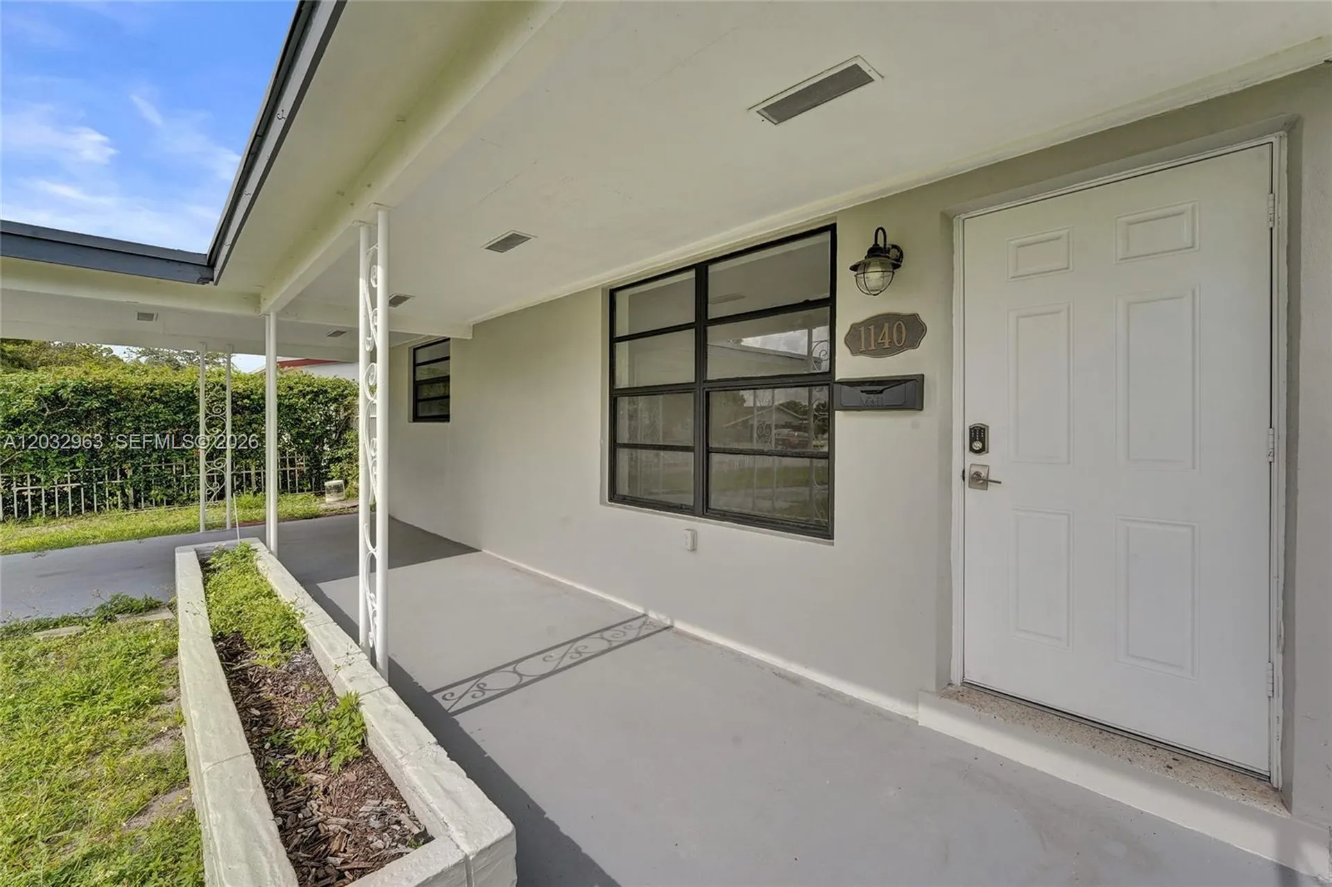 1140 N 74th Way Hollywood FL 33024