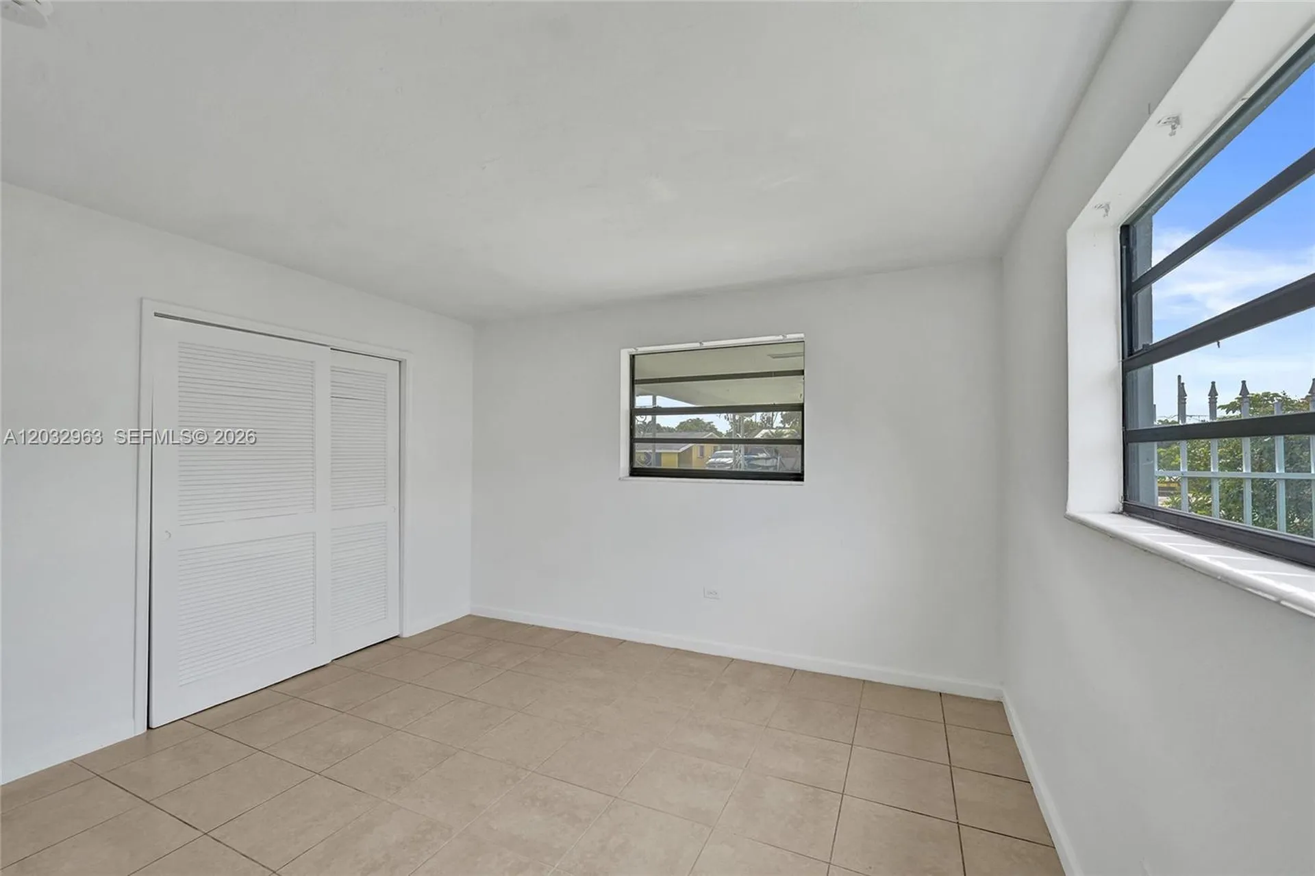 1140 N 74th Way Hollywood FL 33024