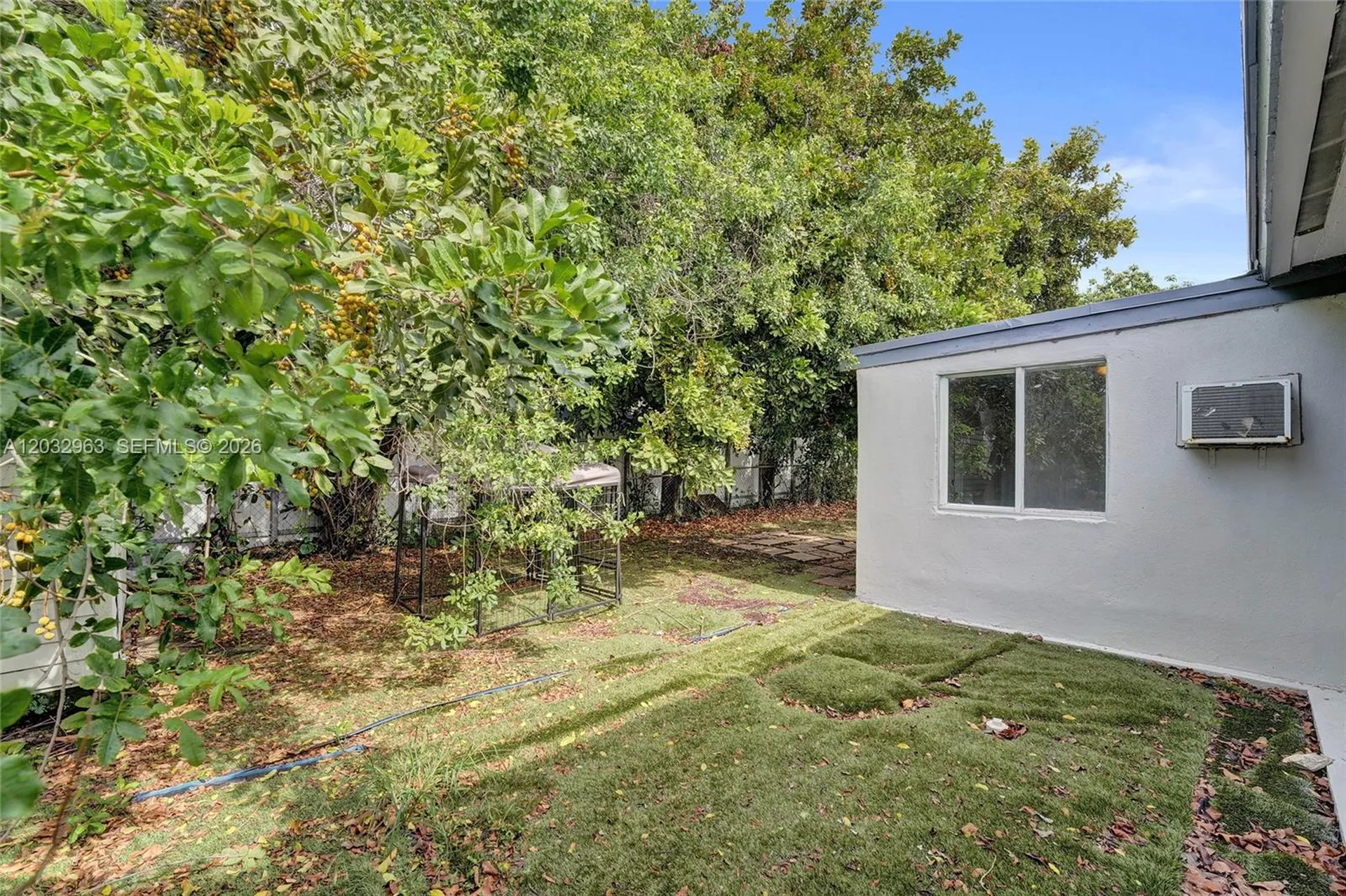 1140 N 74th Way Hollywood FL 33024