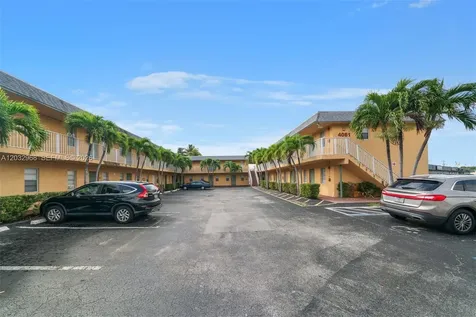 4081 N Dixie Highway Oakland Park FL 33334