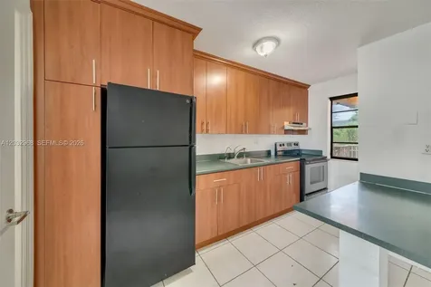 4081 N Dixie Highway Oakland Park FL 33334