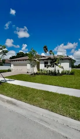 2225 SE 30th Street Homestead FL 33035