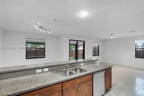 9925 NW 10th Street Miami FL 33172