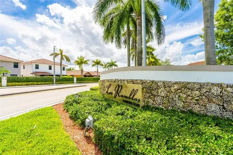9925 NW 10th Street Miami FL 33172
