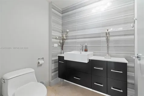 1600 S Ocean Boulevard Lauderdale By The Sea FL 33062