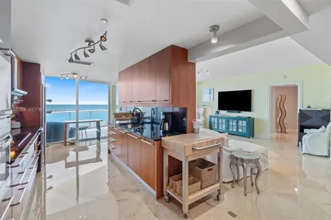 1600 S Ocean Boulevard Lauderdale By The Sea FL 33062