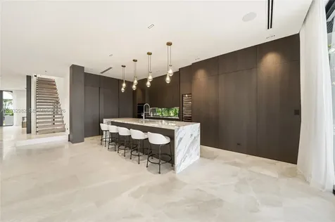 1050 Stillwater Drive Miami Beach FL 33141