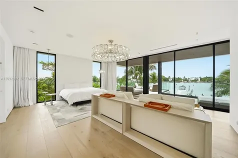 1050 Stillwater Drive Miami Beach FL 33141