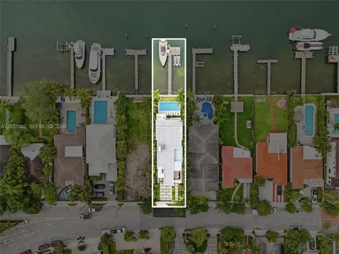 1050 Stillwater Drive Miami Beach FL 33141