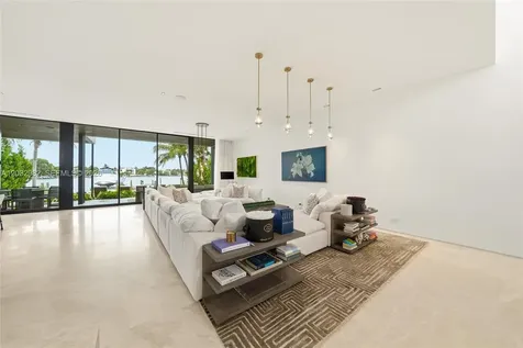 1050 Stillwater Drive Miami Beach FL 33141