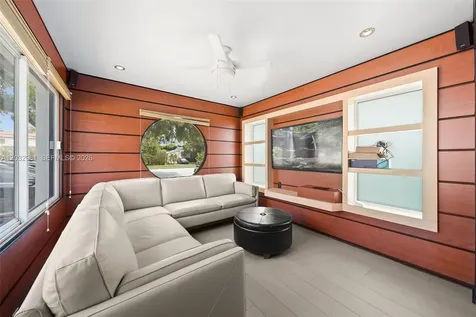 4416 Alton Road Miami Beach FL 33140