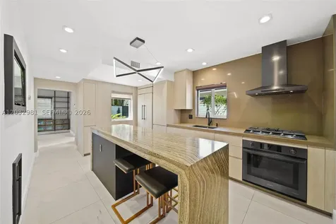 4416 Alton Road Miami Beach FL 33140