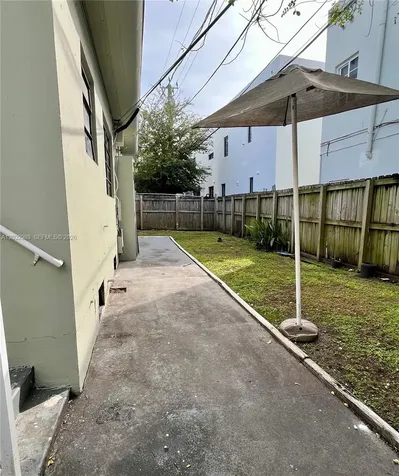 1980 Biarritz Drive Miami Beach FL 33141
