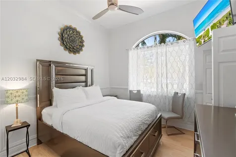 16601 SW 87th Court Palmetto Bay FL 33157