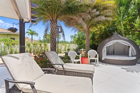 16601 SW 87th Court Palmetto Bay FL 33157