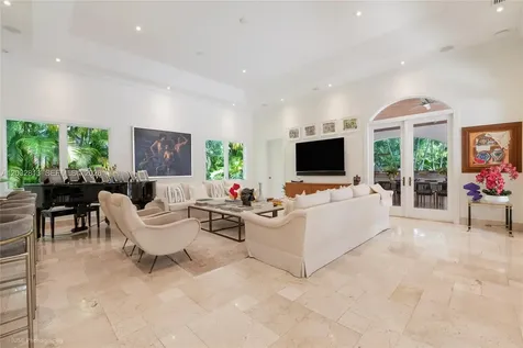 7405 SW 104th Street Pinecrest FL 33156