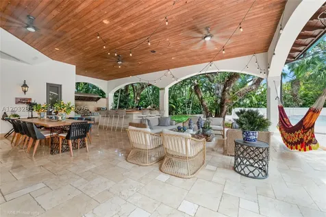 7405 SW 104th Street Pinecrest FL 33156
