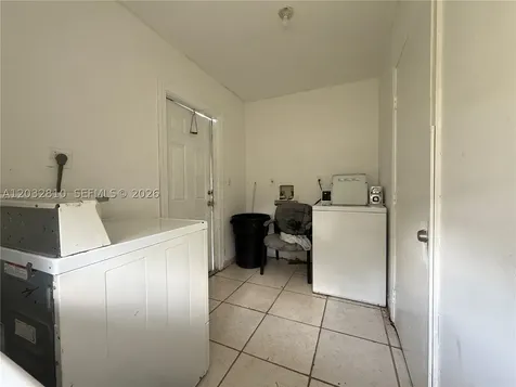 4801 SW 18th Street West Park FL 33023