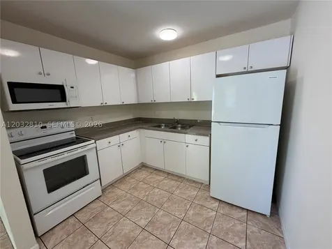 4801 SW 18th Street West Park FL 33023