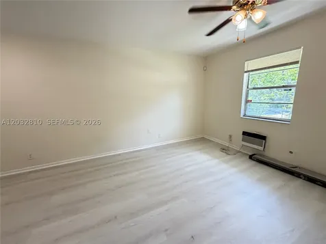 4801 SW 18th Street West Park FL 33023