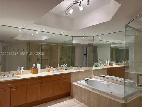 21205 Yacht Club Drive Aventura FL 33180