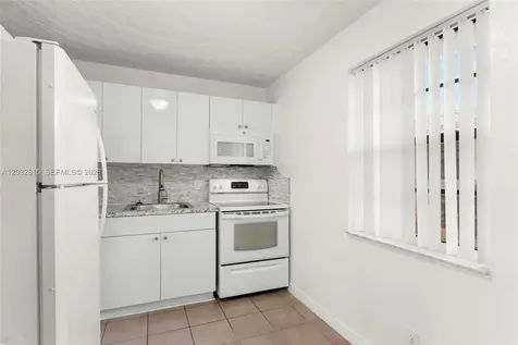4120 SW 19th Street West Park FL 33023