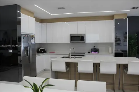 11024 W 35th Lane Hialeah FL 33018
