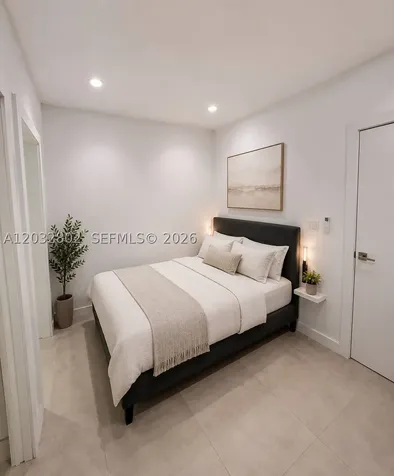319 W 28th Street Miami Beach FL 33140
