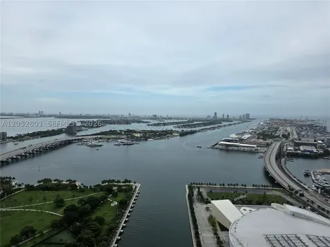 888 Biscayne Boulevard Miami FL 33132