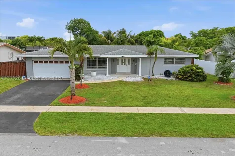 7421 NW 14th Street Plantation FL 33313