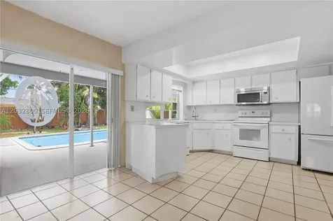 7421 NW 14th Street Plantation FL 33313