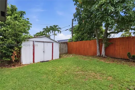 7421 NW 14th Street Plantation FL 33313