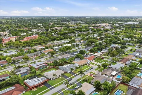 7421 NW 14th Street Plantation FL 33313