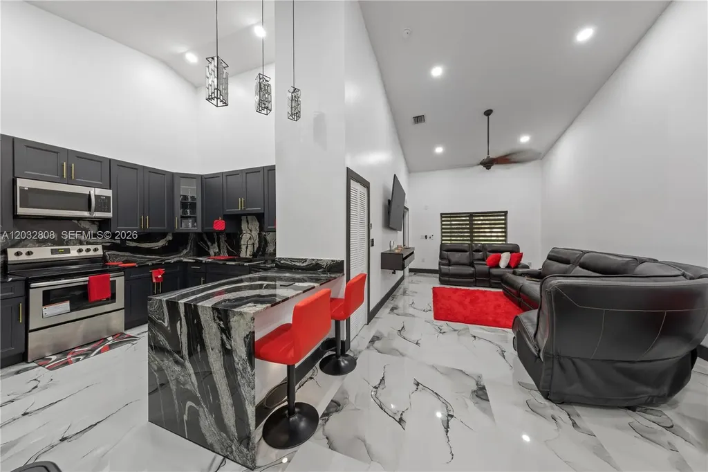 3245 NE 11 Drive Homestead FL 33033