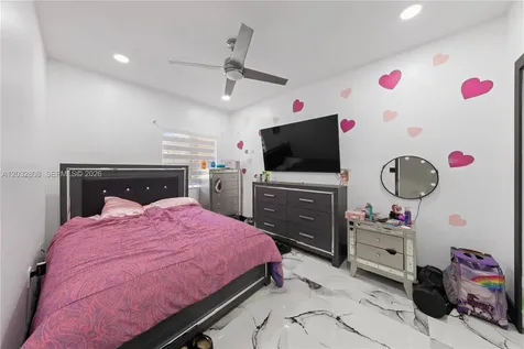 3245 NE 11 Drive Homestead FL 33033