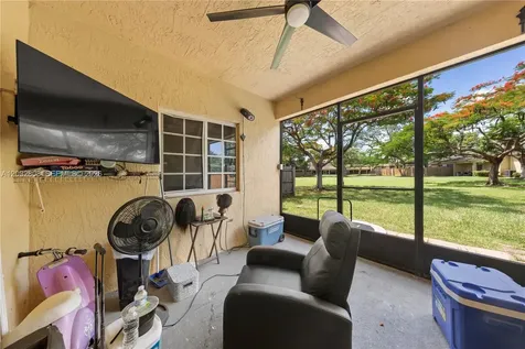 3245 NE 11 Drive Homestead FL 33033