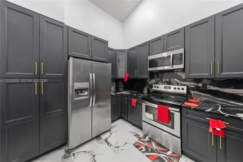 3245 NE 11 Drive Homestead FL 33033