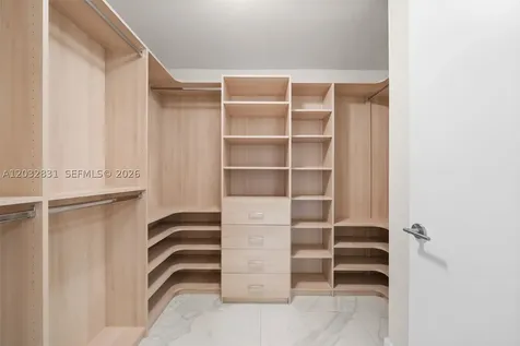 2900 NE 7th Avenue Miami FL 33137