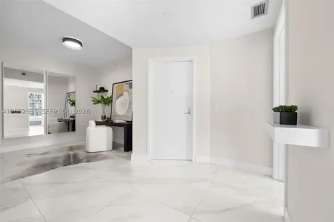2900 NE 7th Avenue Miami FL 33137