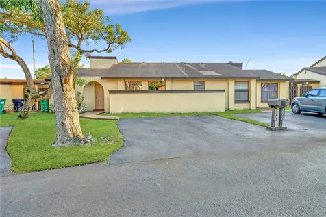 12704 SW 71st Terrace Miami FL 33183