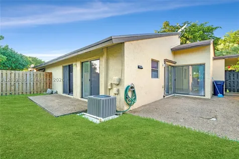 12704 SW 71st Terrace Miami FL 33183