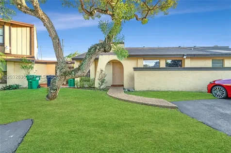 12704 SW 71st Terrace Miami FL 33183