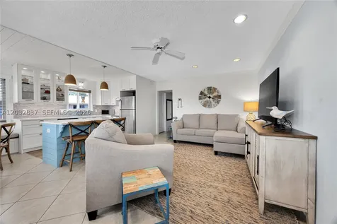 1050 SW 11th Street Hallandale Beach FL 33009