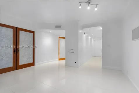 1450 NE 170th Street North Miami Beach FL 33162