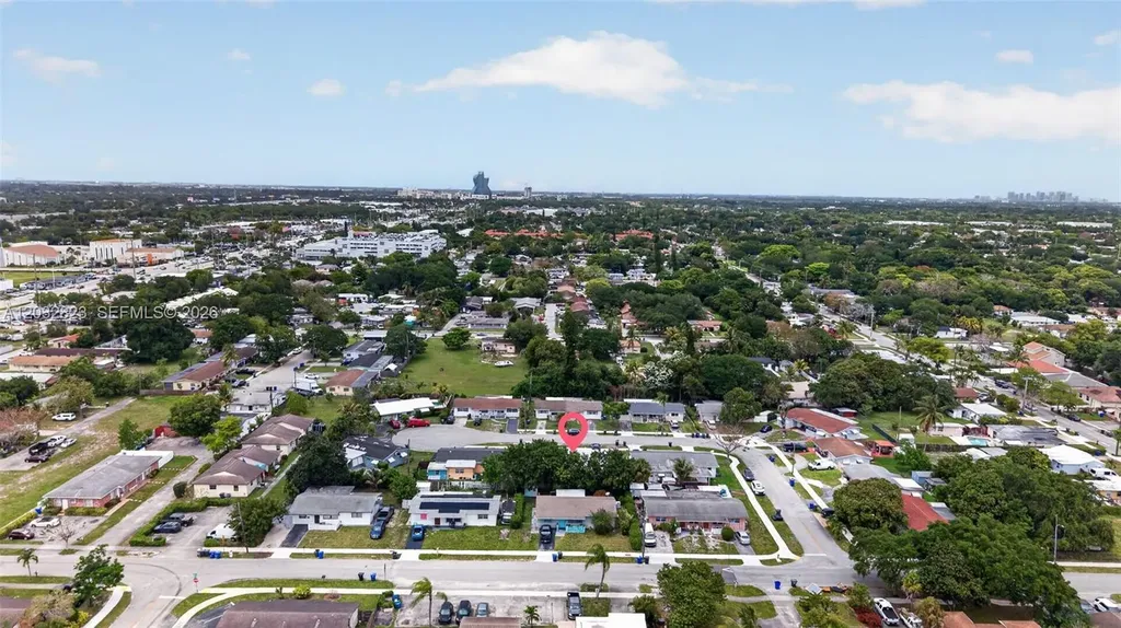 5816 Cleveland Street Hollywood FL 33021