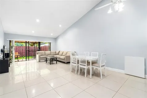 505 NE 199th Lane Miami FL 33179