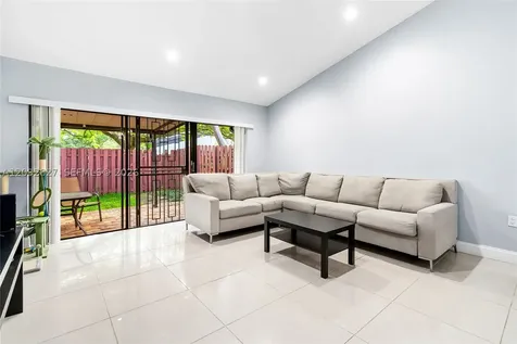 505 NE 199th Lane Miami FL 33179